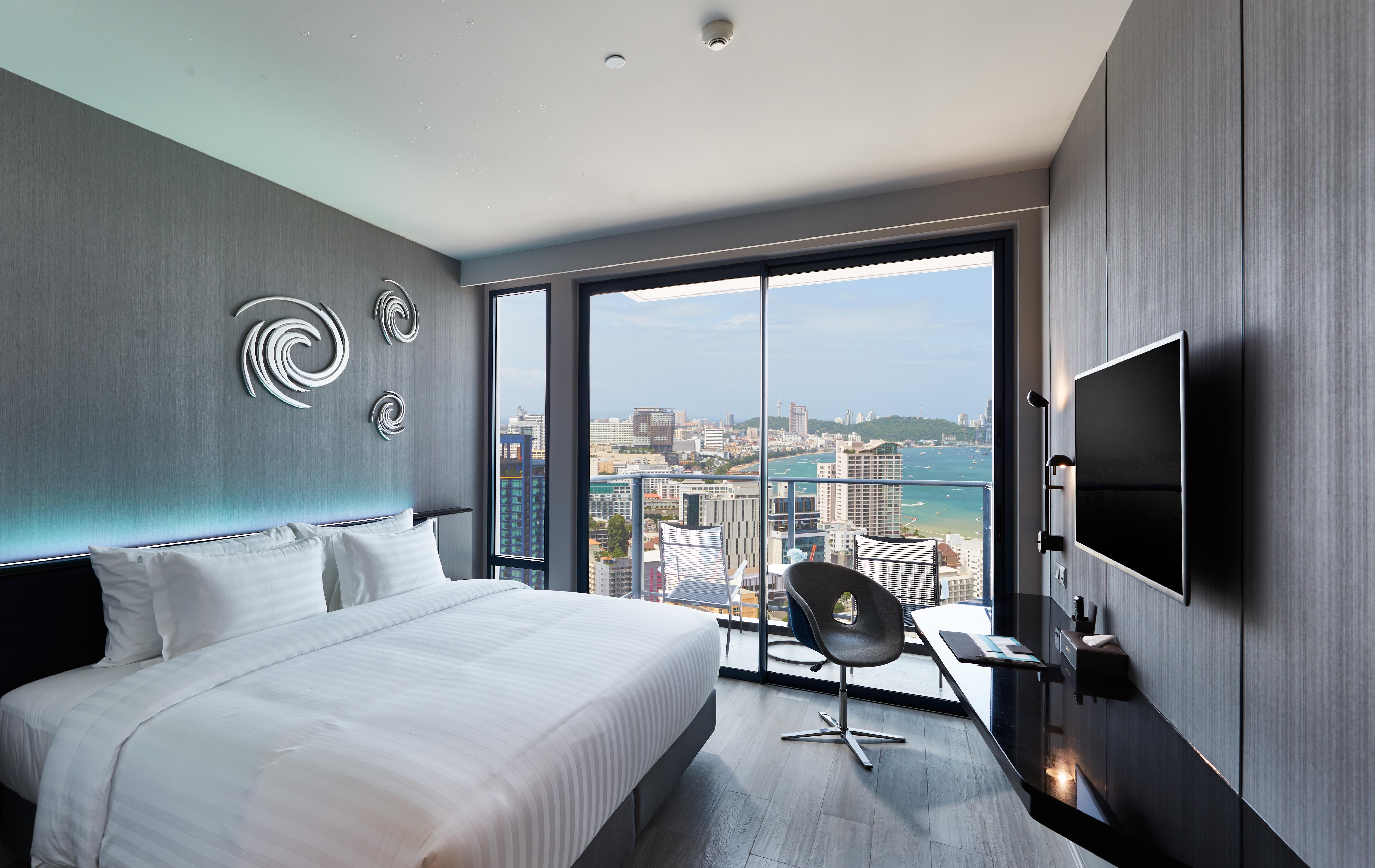 Grande Centre Point Pattaya Hotel Exterior photo