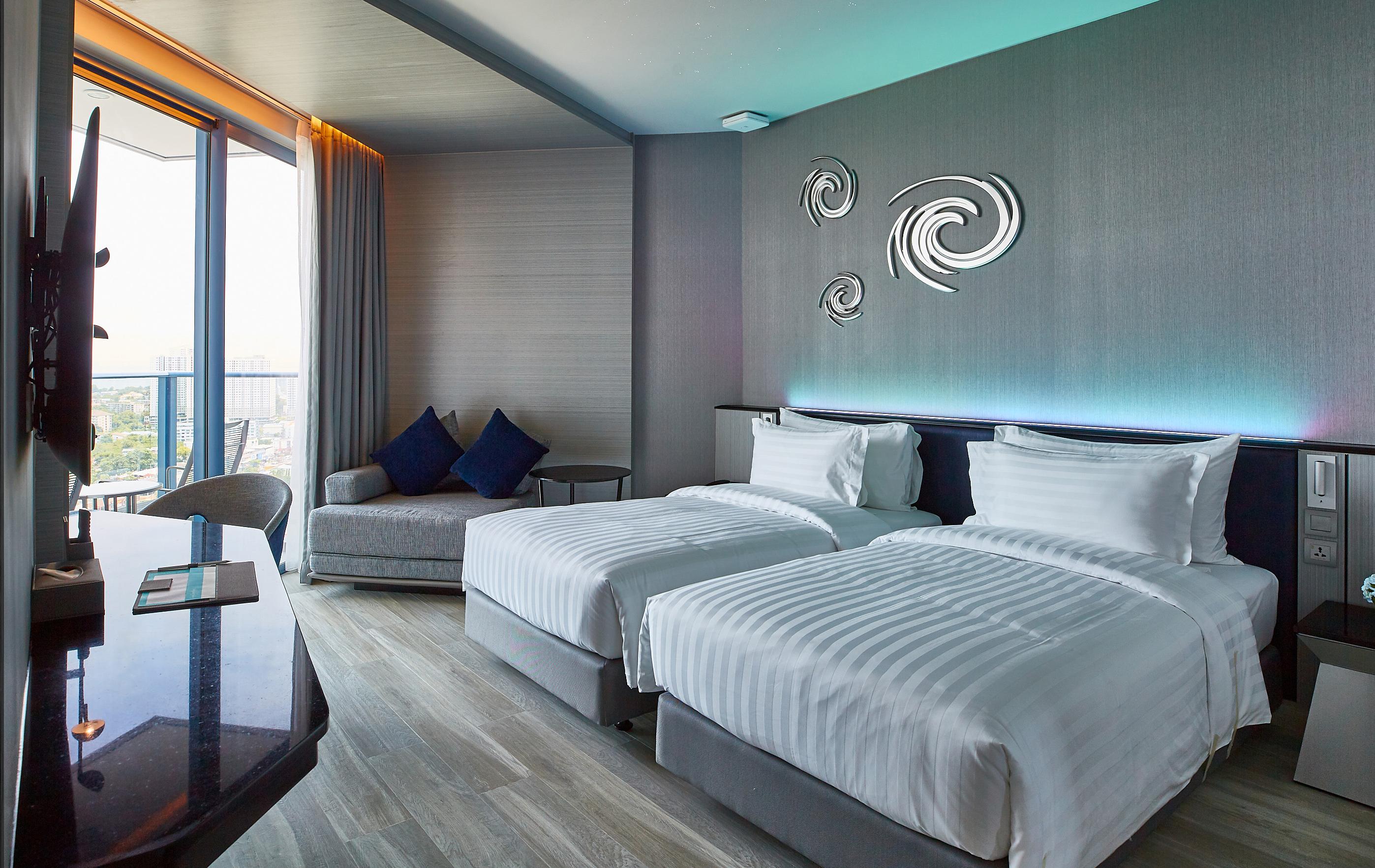 Grande Centre Point Pattaya Hotel Exterior photo Deluxe Room